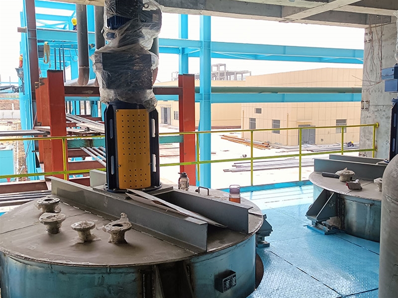 攪拌裝置現(xiàn)場(chǎng)