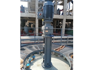 攪拌裝置現(xiàn)場(chǎng)